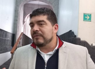 SE DESLINDA ZENYAZEN DE MAESTRO ASESINADO JUNTO A FAMILIA DE EL PINO