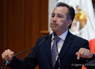 ADELANTA GOBERNADOR, HAY OFRECIMIENTOS SERIOS PARA QUE VERACRUZ CUENTE CON FÚTBOL PROFESIONAL .