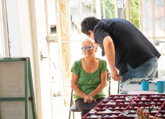 Ayuntamiento lleva servicios de salud a Lomas Verdes