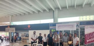 Gran afluencia turística en módulos informativos de Poza Rica