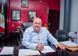 Fernando Remes Garza invierte más de 2.5 mdp en kits escolares