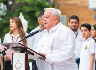 Reciben bibliotecas de Poza Rica libros nuevos