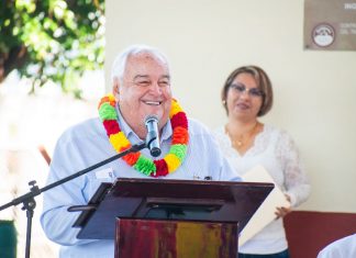 Telesecundaria General Mariano Escobedo agradece apoyo de Fernando Remes