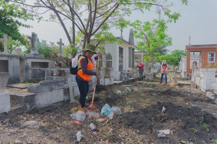 25ef376b-b4c1-4448-b785-e1872dfb4928