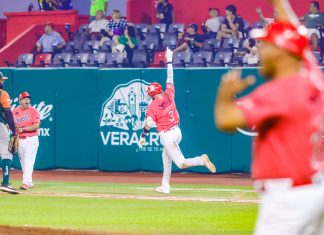 El Águila deja regados a Leones
