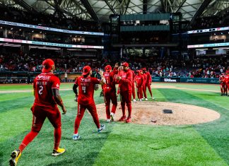 El Águila viene de atrás y empata la Serie Roja
