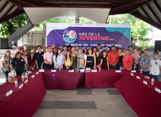 Sesiona Consejo Municipal de Jóvenes de Poza Rica