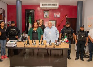 Refuerzan seguridad en Poza Rica con equipamiento a elementos