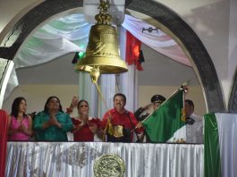 Celebran tihuatecos grito de Independencia