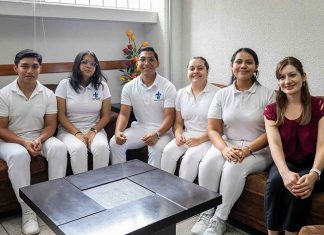 Alumnos UV obtuvieron segundo lugar en Maratón de Microbiología y Parasitología