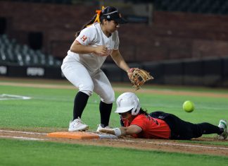 El Águila Softbol sigue en la pelea