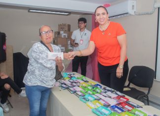 DIF POZA RICA BENEFICIA A 150 PERSONAS CON LENTES GRATUITOS.