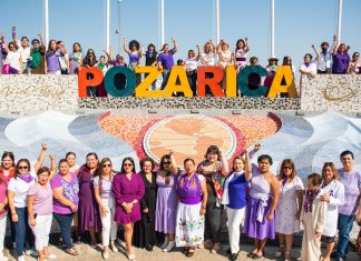 Conmemoran Día de la Mujer en Parque de Las Américas