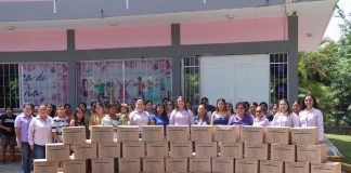 Entrega DIF Tihuatlán programa “1000 Días de Vida” a familias del municipio