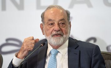 Carlos Slim invertirá 1.991 millones de dólares en Pemex para perforación de pozos en Veracruz