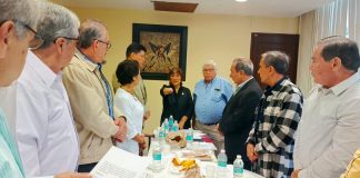 Rinde protesta Rosa María Álvarez Santamán como secretaria general de FESAPAUV
