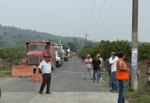 ¡Alto al peligro y al daño ambiental! Pobladores de Paso del Pital, Tihuatlán, exigen freno a abusos de transporte pesado de la empresa Mota-Engil