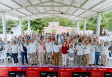 SE ENTREGAN 115 PANTALLAS A 30 TELESECUNDARIAS DE TUXPAN