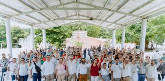 SE ENTREGAN 115 PANTALLAS A 30 TELESECUNDARIAS DE TUXPAN