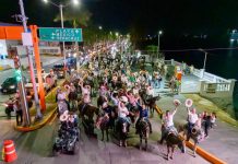 DANIEL CORTINA PROMUEVE UNA CABALGATA RESPONSABLE Y EL CUIDADO DE LOS ESPACIOS PÚBLICOS EN TUXPAN