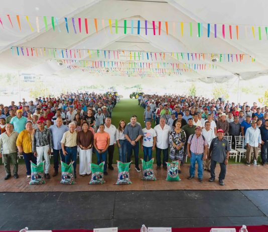Más apoyos y maquinaria fortalecen al campo tuxpeño
