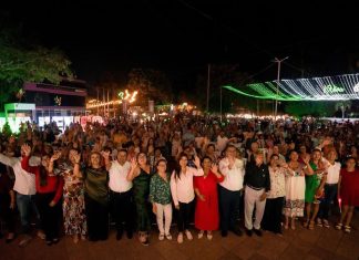 POZA RICA SE VISTE DE FIESTA CON EL ENCENDIDO DE LUCES PATRIAS
