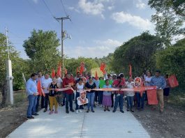 GOBIERNO DE TIHUATLÁN ENTREGA NUEVA RAMPA DE CONCRETO HIDRÁULICO EN OCOTEPEC