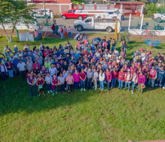 GOBIERNO DE POZA RICA REGRESA A COLONIA DIVISIÓN DE ORIENTE PARA ATENDER PETICIONES REALIZADAS EN EL DÍA DEL PUEBLO