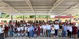 AYUNTAMIENTO DE TUXPAN Y GRUPO NATURGY ENTREGAN 64 BECAS A ESTUDIANTES DE COMUNIDADES