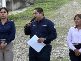 OBE MÉNDEZ DA BANDERAZO A PAVIMENTACIÓN DE LA CALLE CONSTITUCIÓN EN ZAPOTITLÁN